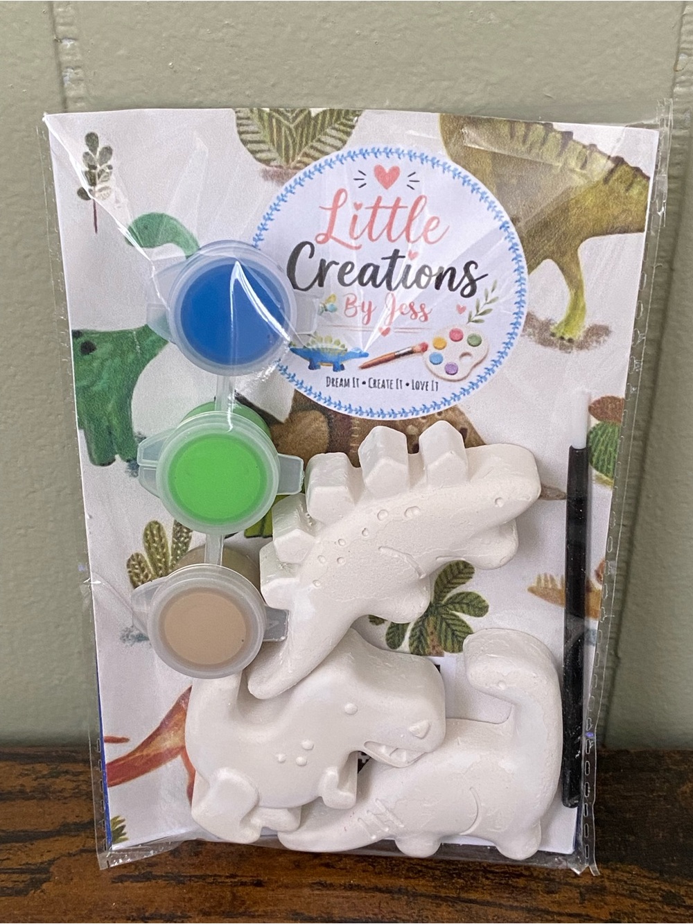 Paint-Your-Own Mini Dinos💚